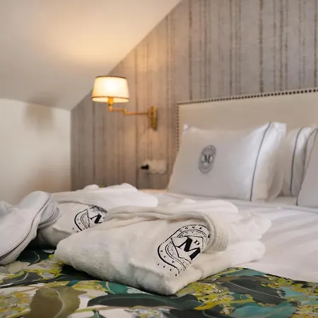 Dona Maria Hotell 4*