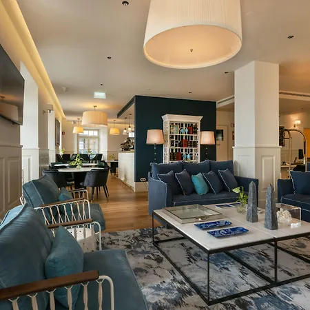 Dona Maria Hotel 4*