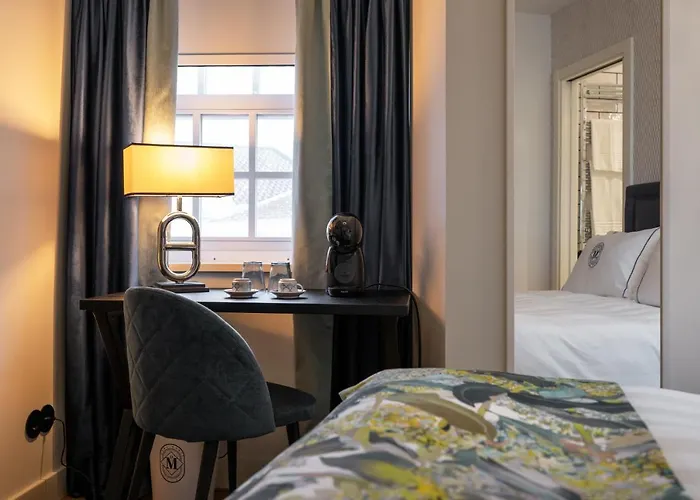 Отель Dona Maria 4*